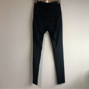 Girlfriend Collective black leggings size XS